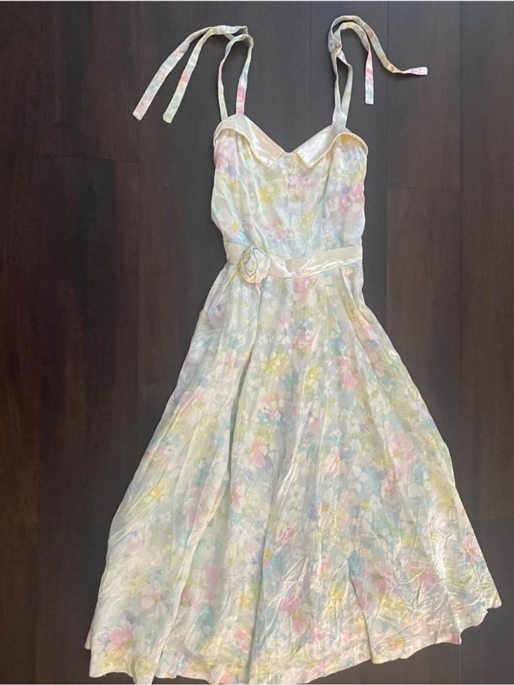 Vintage1950s/1960s Handmade
Pastel Floral Satin Sundress with Rosette
Detail.